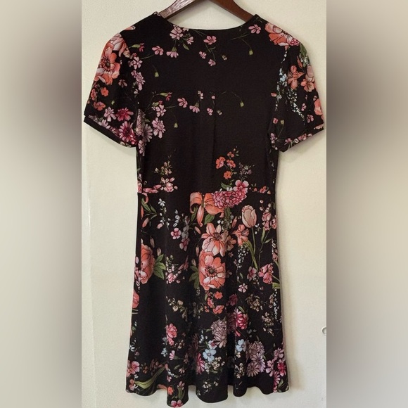 Monteau| Black & Pink Floral Short Sleeve Jersey Wrap Mini Dress Sz L - Picture 5 of 5